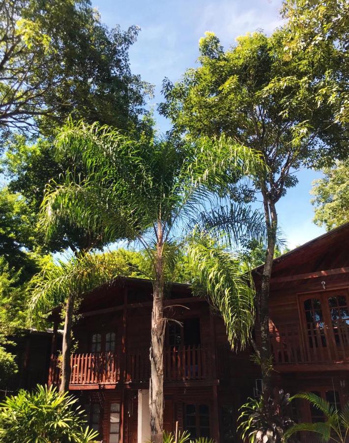 El Pindo Iguazu Aparthotel Пуерто Игуасу Екстериор снимка