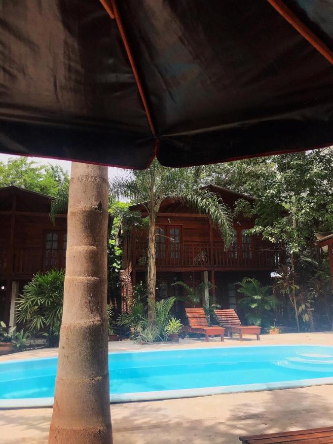 El Pindo Iguazu Aparthotel Пуерто Игуасу Екстериор снимка