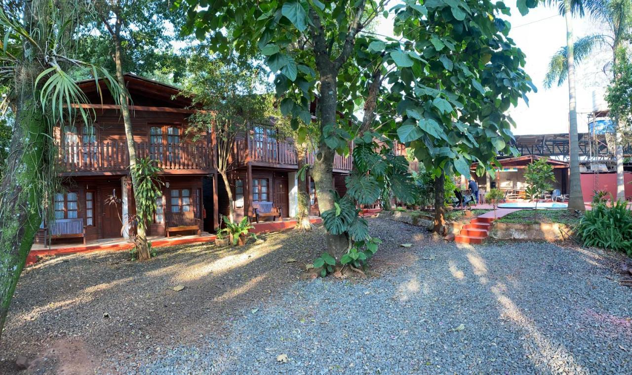 El Pindo Iguazu Aparthotel Пуерто Игуасу Екстериор снимка