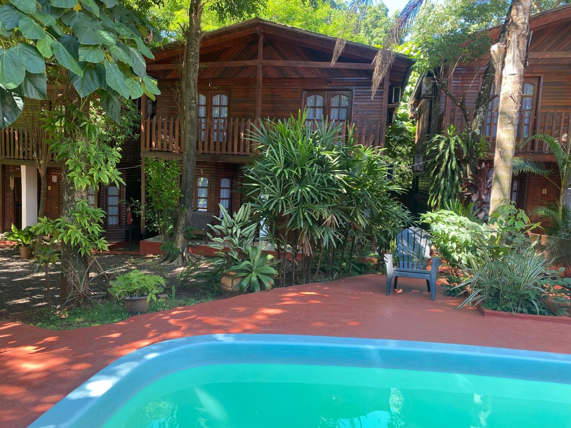 El Pindo Iguazu Aparthotel Пуерто Игуасу Екстериор снимка